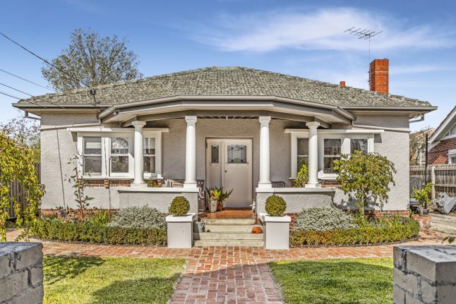 30_Lindsay_Ave_141_LR